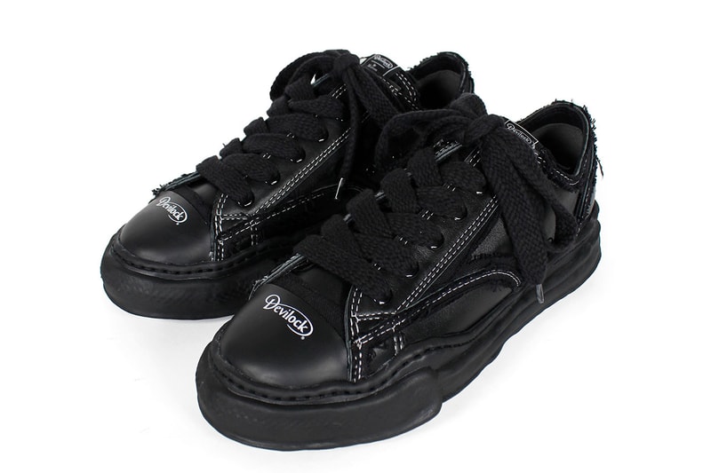 デビロック x ミハラヤスヒロから漆黒のコラボスニーカーが発売 DEVILOCK x Maison MIHARA YASUHIRO から漆黒のコラボスニーカーが発売