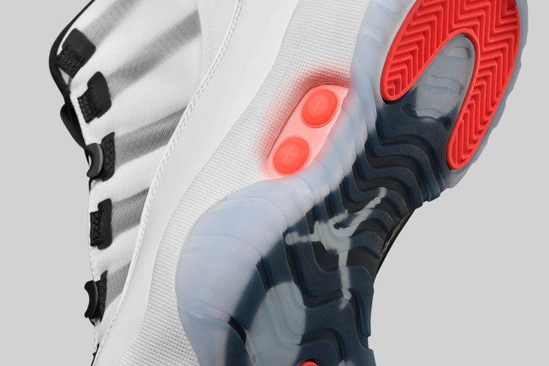 自動レーシングシステムを備えたエアジョーダン 11 アダプトが登場 Nike Jordan Brand Air Jordan 11 25th Anniversary Jubilee Edition Adapt Auto Lacing Tinker Hatfield Jumpman Michael MJ Basketball Sneaker Shoe Trainer Mid Top Release Information Drop Date Closer First Look