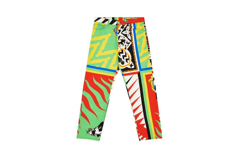 パレス スケートボード palace skateboards とモスキーノ moschino による初コラボが実現  moschino palace skateboards collection collaboration shearling jackets puffers denim hoodies t shirts release fall winter 2020 milk carton duck logo shirt jeans jacket motorcycle bell helmet jeremy scott