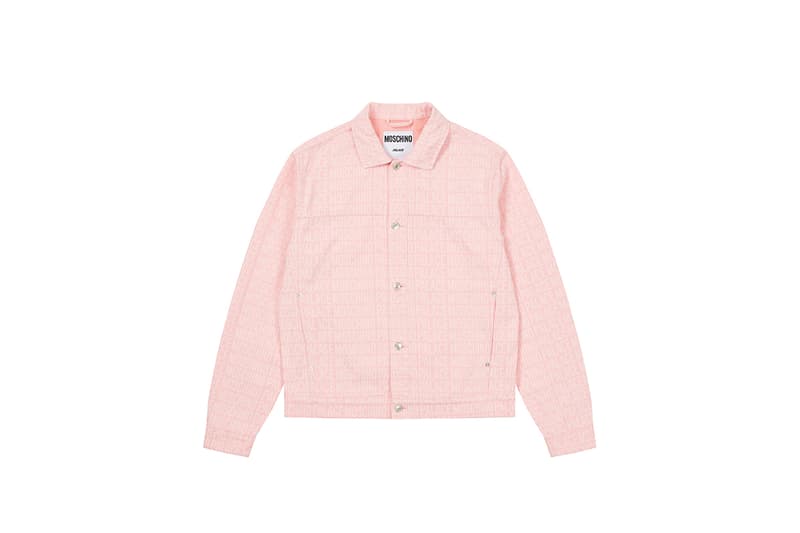 パレス スケートボード palace skateboards とモスキーノ moschino による初コラボが実現  moschino palace skateboards collection collaboration shearling jackets puffers denim hoodies t shirts release fall winter 2020 milk carton duck logo shirt jeans jacket motorcycle bell helmet jeremy scott