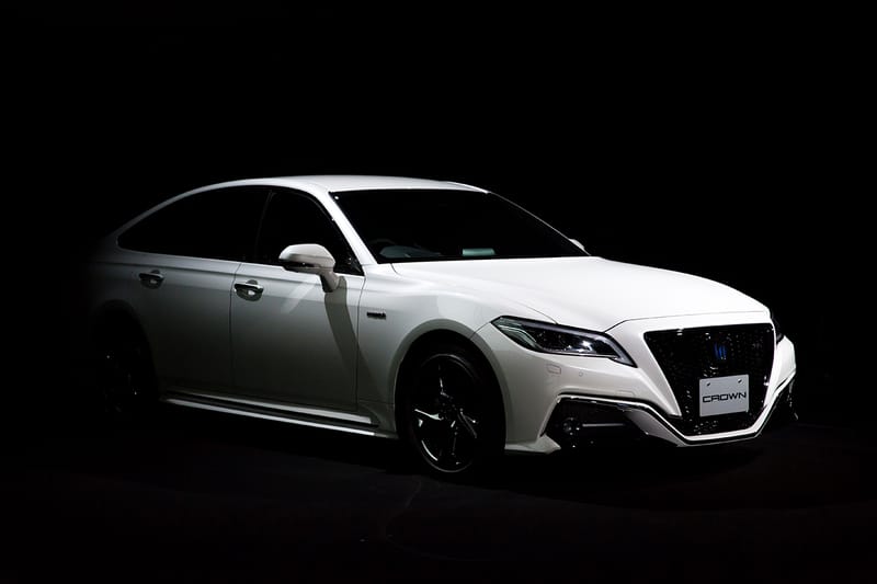 TOYOTA CROWN のセダン型が販売終了か
