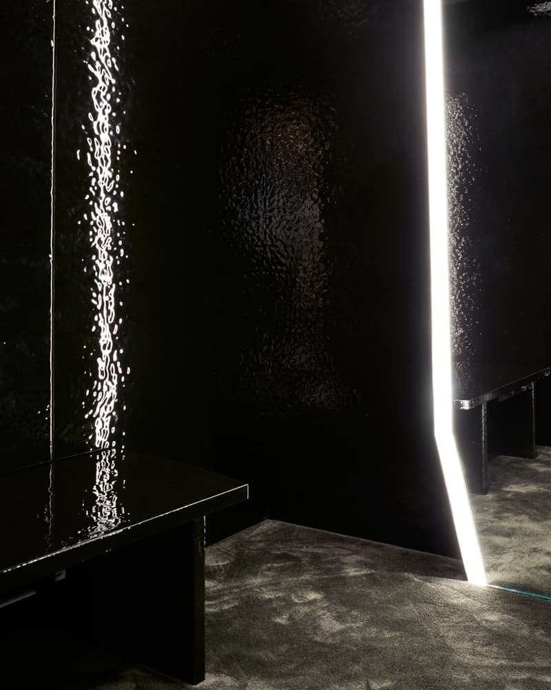 メゾン マルジェラが旗艦店をパリ・モンテーニュ通りにオープン Maison Margiela Avenue Montaigne Paris Flagship store interior inside address location boutique shop martin