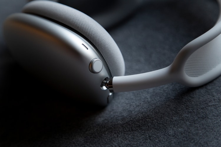 発売に先駆けて Apple AirPods Max にクローズアップ