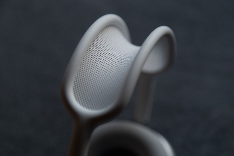 アップル エアポッズ マックス 発売に先駆けて Apple AirPods Max にクローズアップ Apple AirPods Max Review Unboxing and Closer Look Photos First Look iPhone 12 Pro Max Mini Spotify Music