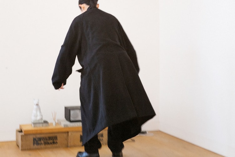 カシミヤを贅沢に用いた AURALEE x スタイリスト私物の最新コラボコレクションが登場