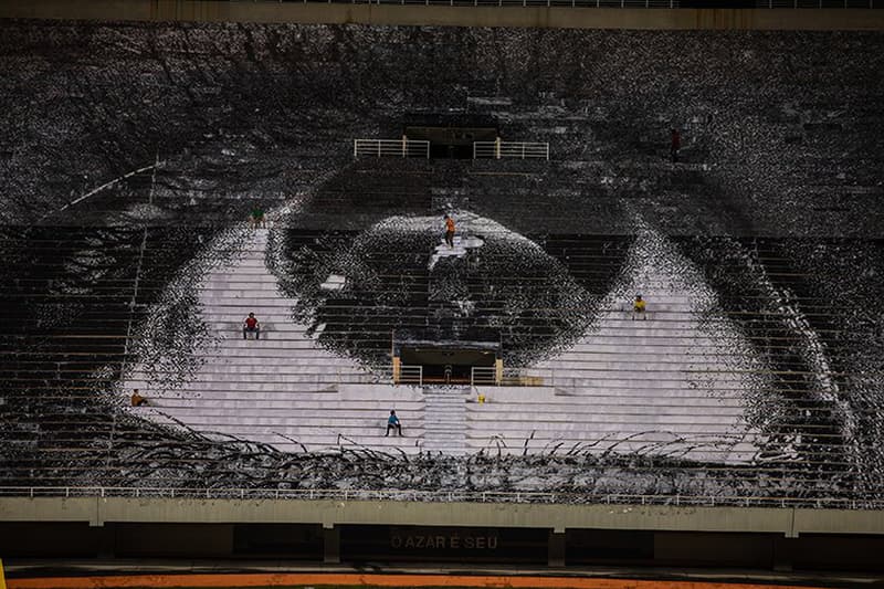 フランス人アーティストJRがブラジル・サンパウロのスタジアムで巨大作品を発表 JR Large Mural in Sao Paulo Sports Complex
