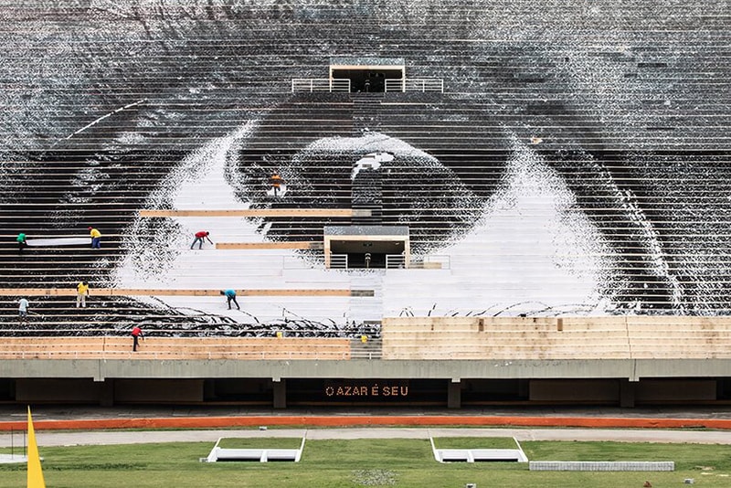 フランス人アーティストJRがブラジル・サンパウロのスタジアムで巨大作品を発表 JR Large Mural in Sao Paulo Sports Complex