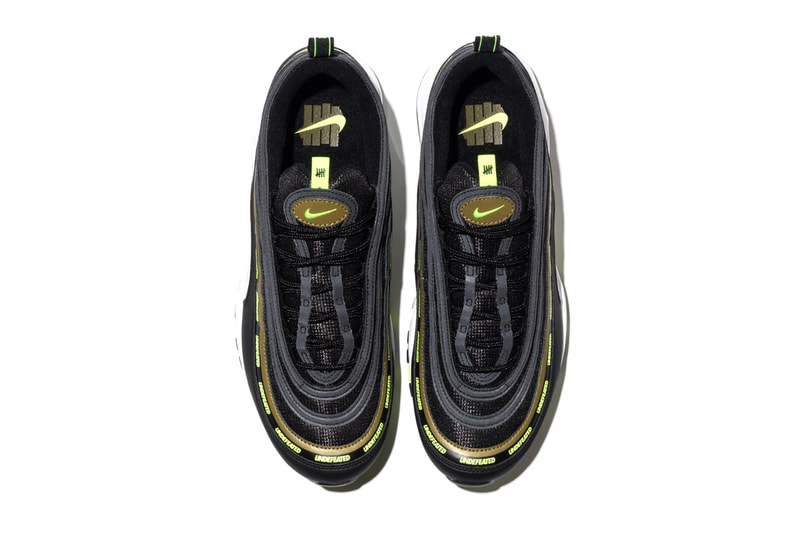 アンディフィーテッド x ナイキからエアマックス 97が登場 コラボ undefeated nike sportswear air max 97 december 2020 official release date info photos price store list buying guide flight jacket black volt dc4830 001 300