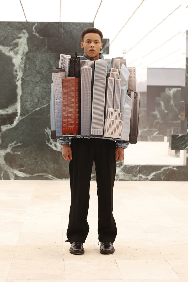 ルイヴィトン Louis Vuitton 2021年秋冬コレクション Louis Vuitton Men's Fall/Winter 2021 Runway Show Collection Virgil Abloh Men Artistic Director FW21 Ebonics / Snake Oil / The Black Box / Mirror, Mirror menswear fw21