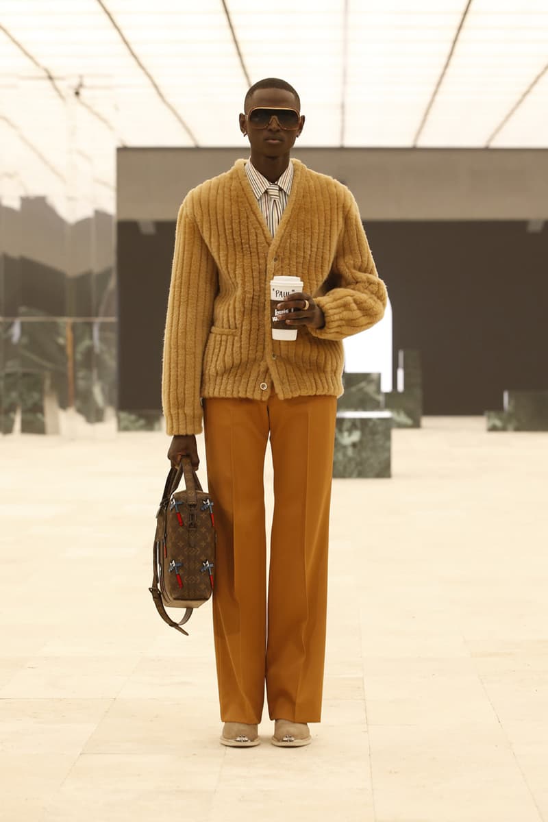 ルイヴィトン Louis Vuitton 2021年秋冬コレクション Louis Vuitton Men's Fall/Winter 2021 Runway Show Collection Virgil Abloh Men Artistic Director FW21 Ebonics / Snake Oil / The Black Box / Mirror, Mirror menswear fw21