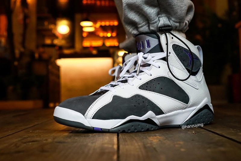 AJ7 “フリント” が15年ぶりに復刻リリース air jordan brand 7 flint white purple gray CU9307 100 official release date info photos price store list buying guide