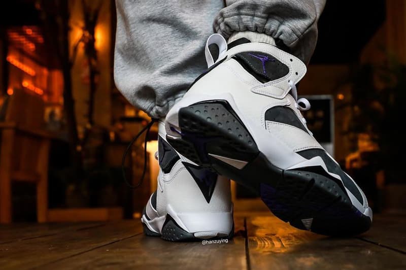 AJ7 “フリント” が15年ぶりに復刻リリース air jordan brand 7 flint white purple gray CU9307 100 official release date info photos price store list buying guide