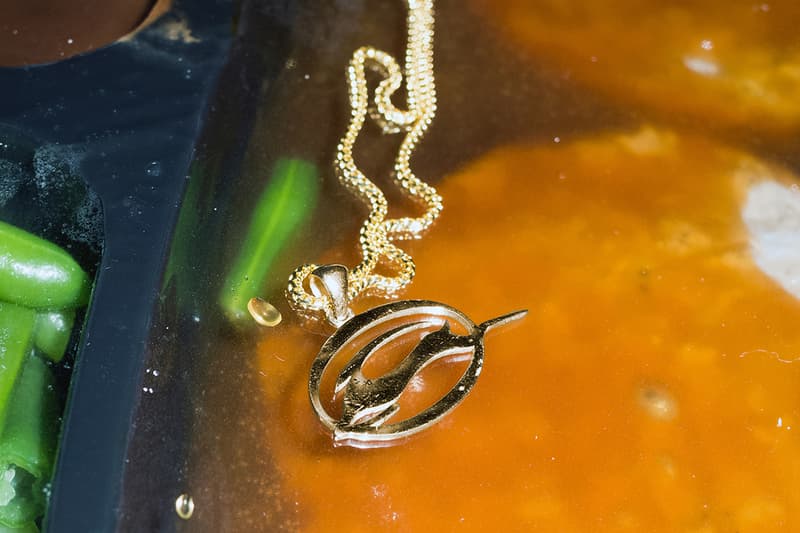 名作スニーカーのロゴをかたどったゴールドのネックレスが登場 Foul Trouble New Year... Same You 14K Solid Gold Collection Release Info Buy Price Necklace