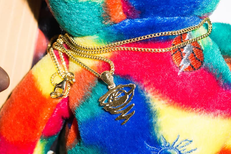 名作スニーカーのロゴをかたどったゴールドのネックレスが登場 Foul Trouble New Year... Same You 14K Solid Gold Collection Release Info Buy Price Necklace