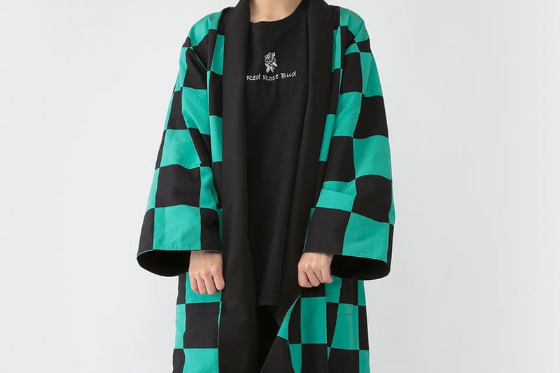 『鬼滅の刃』から炭治郎らの羽織の柄を採用したリバーシブルガウンが登場