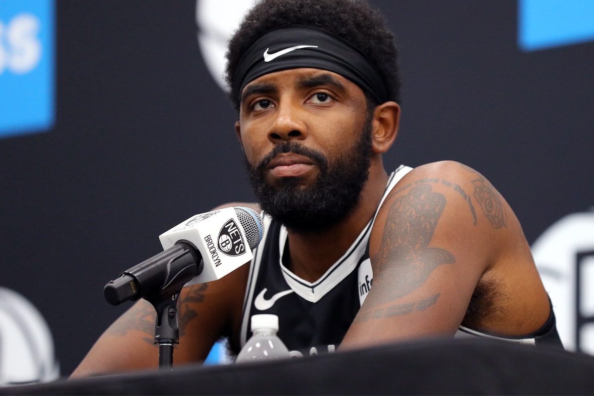 カイリー アービングが故ジョージ フロイドの遺族に住居を購入 Hypebeast Jp カイリー アービングが故ジョージ フロイドの遺族に住居を購入 Hypebeast Jp