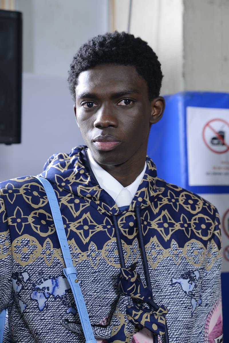 ルイヴィトン Louis Vuitton 2021年秋冬コレクション Louis Vuitton Men's Fall/Winter 2021 Runway Show Collection Virgil Abloh Men Artistic Director FW21 Ebonics / Snake Oil / The Black Box / Mirror, Mirror menswear fw21