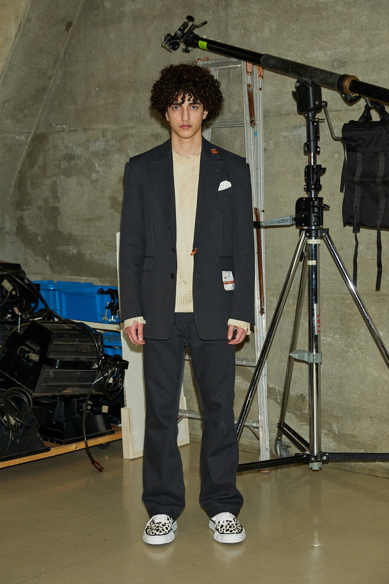 メゾンミハラヤスヒロ2021年秋冬コレクション Maison MIHARA YASUHIRO fall winter 2021 collection paris fashion week lookbook info