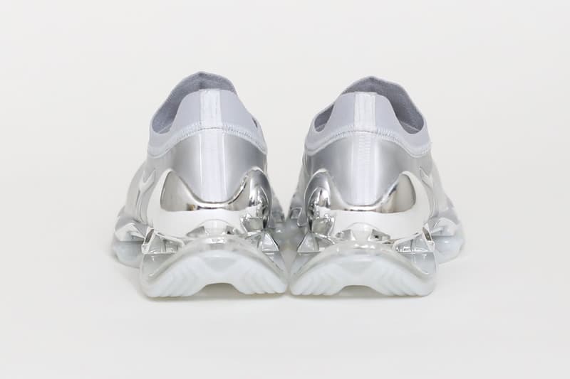 ミズノ 空山基の手がけた Mizuno の新モデル WAVE PROPHECY SORAYAMA が登場