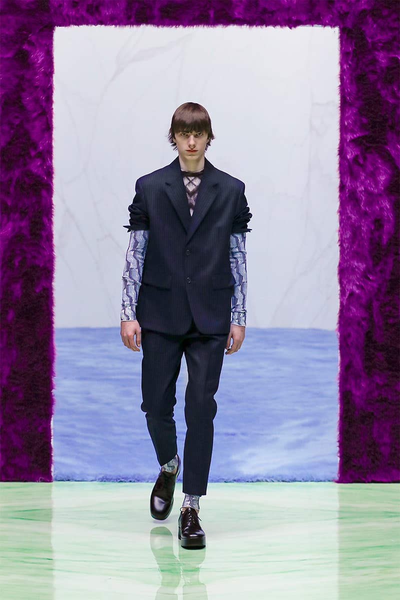 プラダ 2021年秋冬メンズウェアコレクション 〈Raf Simons(ラフ シモンズ)〉Prada possible feelings fall winter 2021 menswear collection
