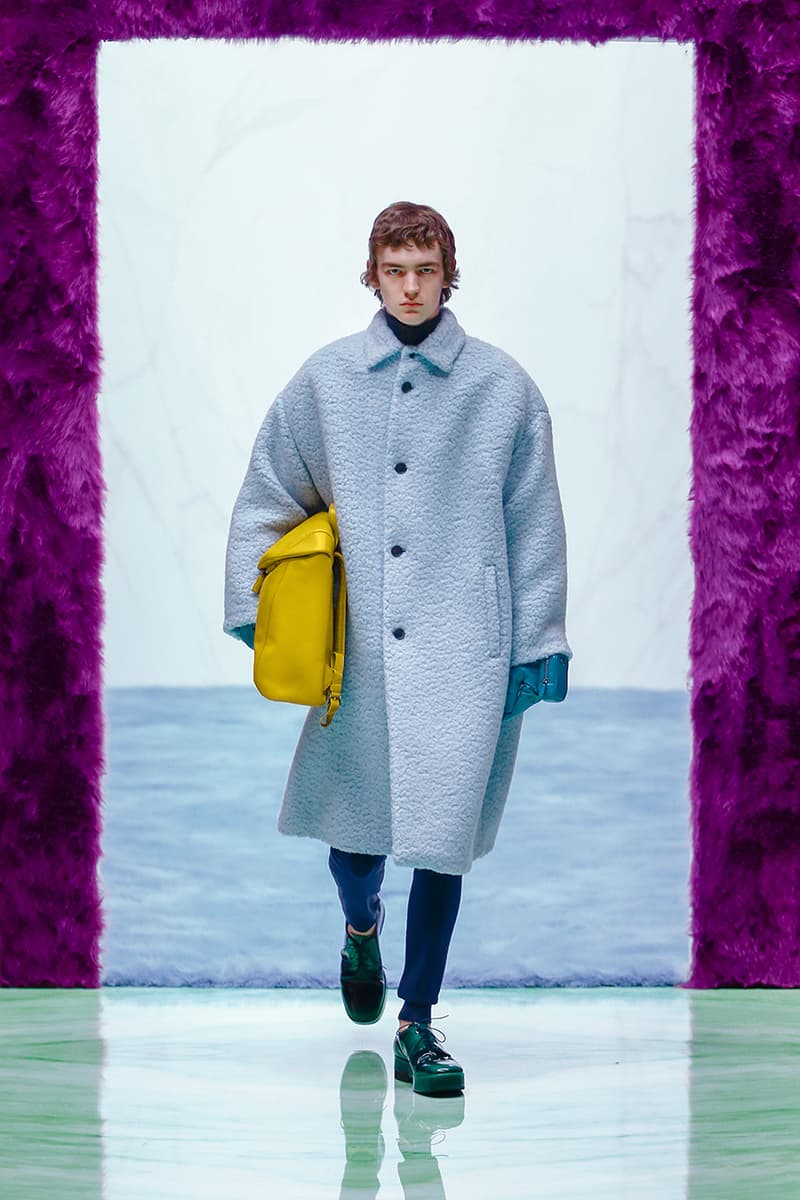 プラダ 2021年秋冬メンズウェアコレクション 〈Raf Simons（ラフ シモンズ）〉Prada possible feelings fall winter 2021 menswear collection 