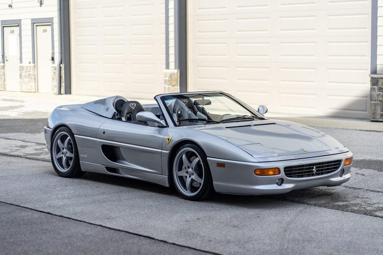 元 NBA のスーパースター シャキール・オニールの所有した特別仕様の Ferrari F355 Spider がオークションに登場