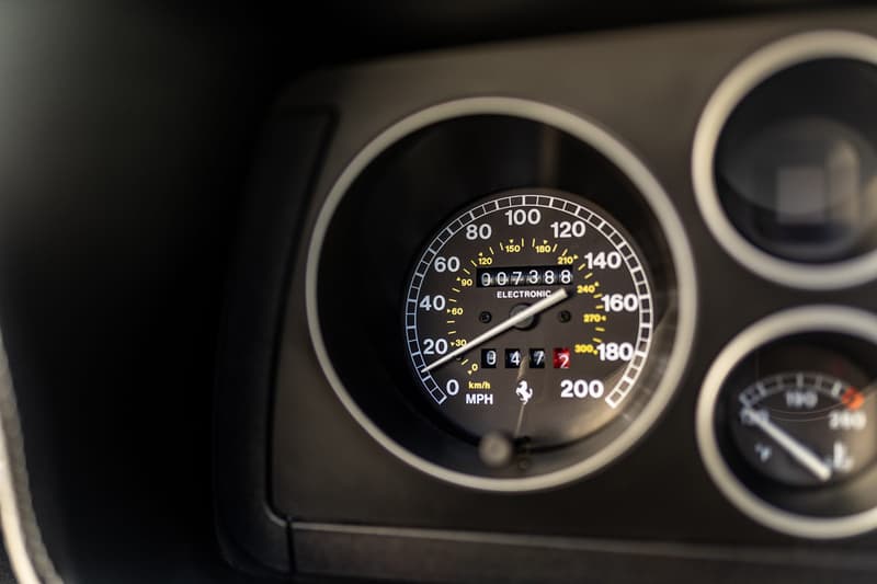 フェラーリ シャキール・オニールが所有した特別仕様の Ferrari F355 Spider がオークションに登場 Shaquille O'Neal 1998 Ferrari F355 Spider Auction car sale personal superman silver price buy custom Bring a Trailer