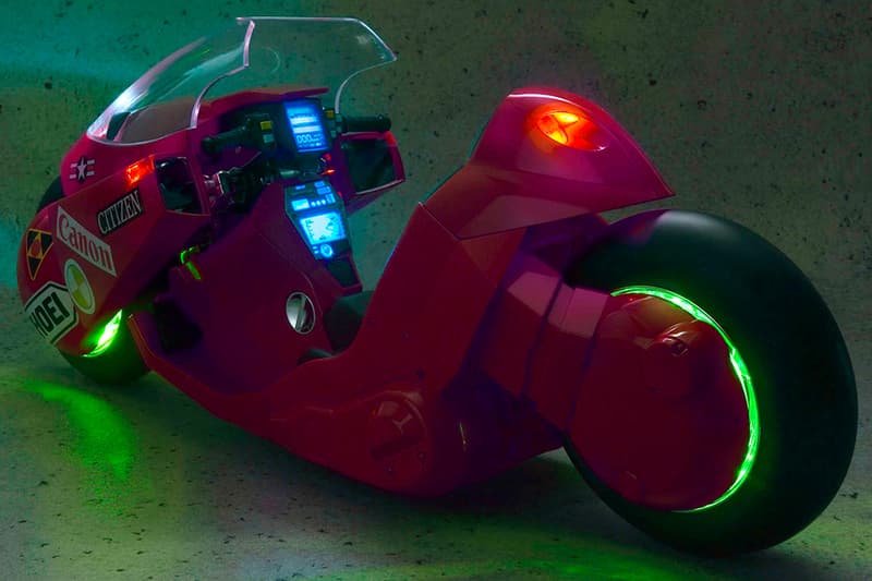 Akira の金田バイクを再現したフィギュアが11年ぶりに再販 Hypebeast Jp