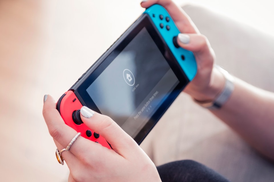 ゲームのやりすぎによる 任天堂炎症 にご注意を Hypebeast Jp ゲームのやりすぎによる 任天堂炎症 にご注意を Hypebeast Jp