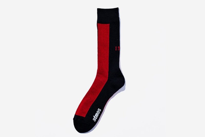 アトモスとシックストックスがAJ1 “ブレッド”のカラーを配した斬新なコラボソックスを発売 atmos and CHICSTOCKS collab for socks inspired by AIR JORDAN 1 MID "BRED" 