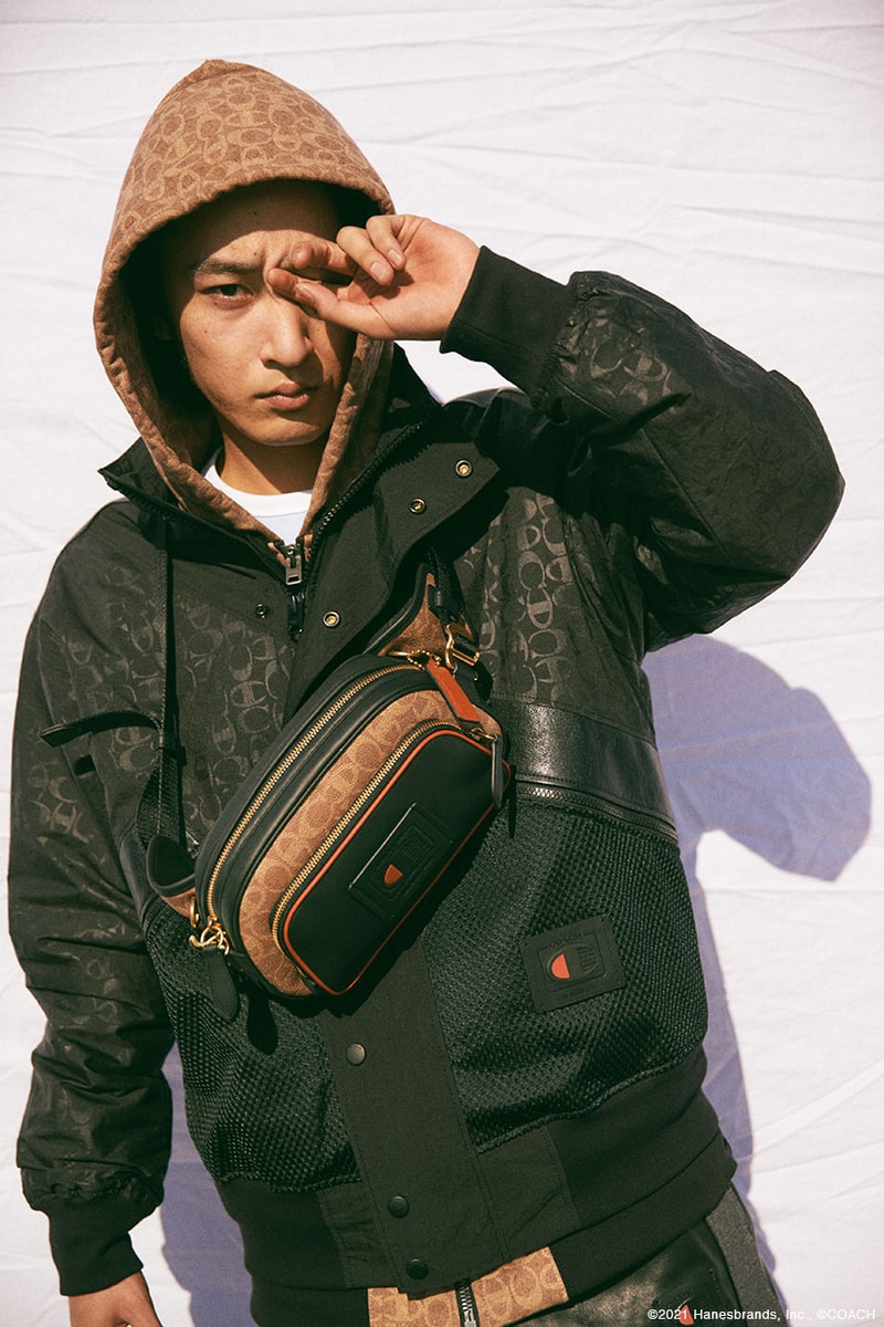 上杉柊平がストリートに着こなす Coach コーチ × Champion チャンピオン コレクション
