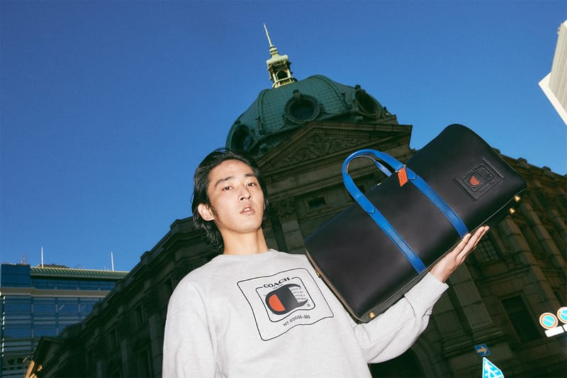 上杉柊平がストリートに着こなす Coach × Champion コレクション