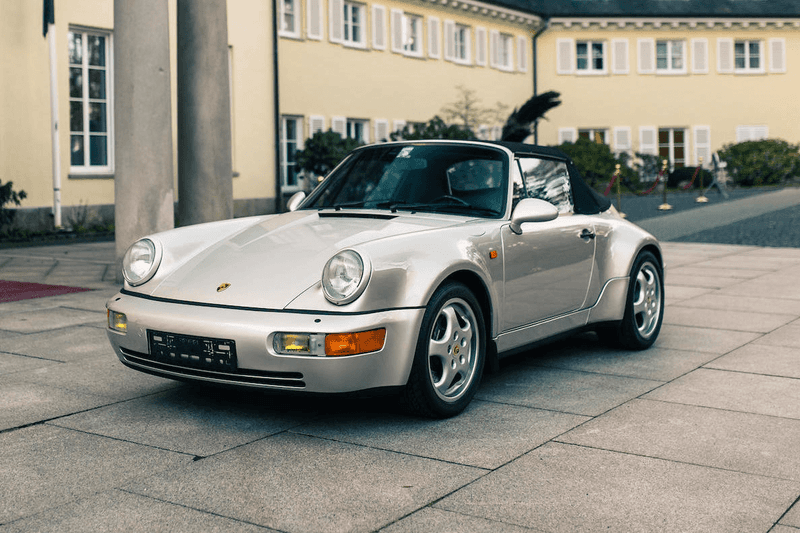 マラドーナが所有していたポルシェ911がオークションに出品 Diego Maradona's 1992 Porsche 911 type 964 WTL Auction sale personal model car silver bonhams cabriolet el