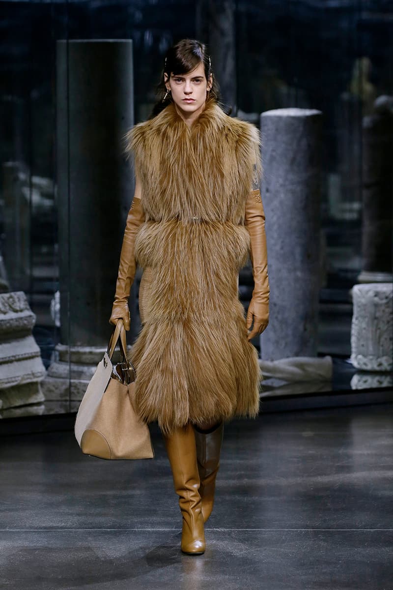 フェンディ2021年秋冬ウィメンズコレクション FENDI 2021 fall winter women ready to wear collection info