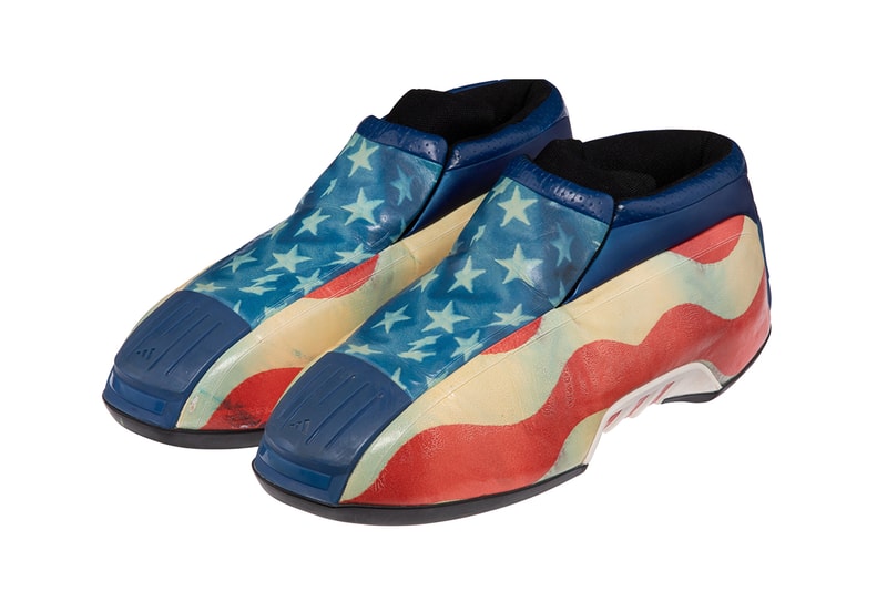アディダス コービー2 レブロン・ジェームズ着用の adidas Kobe 2 がオークションサイトに出品中 lebron james adidas kobe 2 kobe bryant shoes patriotic usa flag heritage auction info bid svsm carmelo anthony oak hill academy 2002 mamba stars stripes