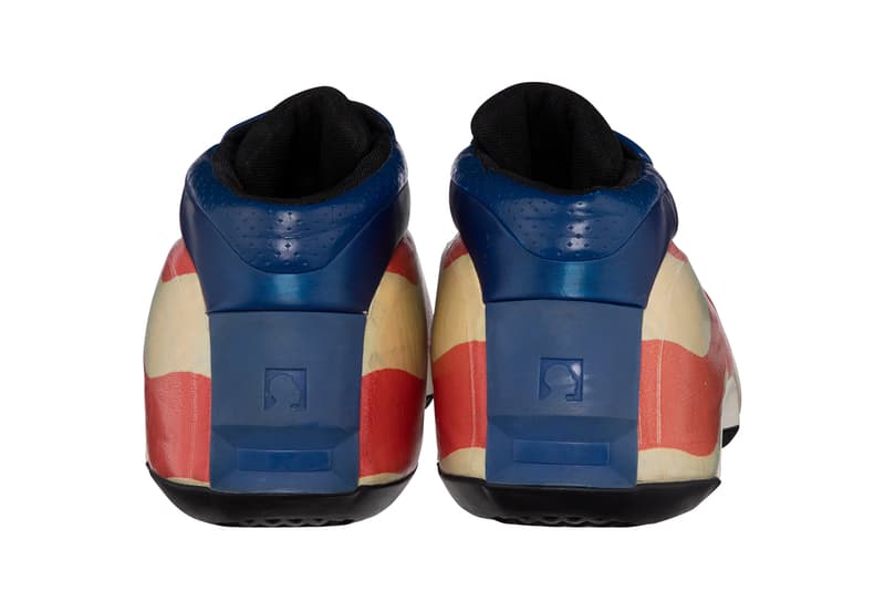 アディダス コービー2 レブロン・ジェームズ着用の adidas Kobe 2 がオークションサイトに出品中 lebron james adidas kobe 2 kobe bryant shoes patriotic usa flag heritage auction info bid svsm carmelo anthony oak hill academy 2002 mamba stars stripes