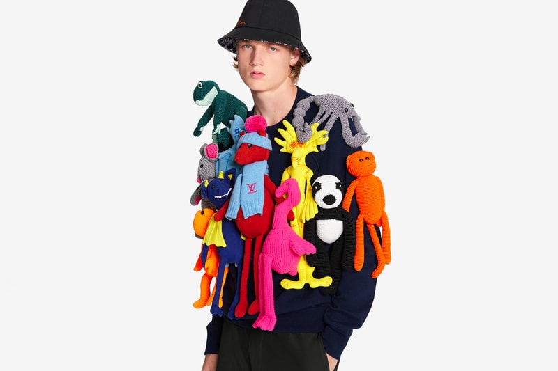 ルイ・ヴィトンから14体のパペットが添えられた奇抜すぎるニットが登場 Louis Vuitton Controversial "PUPPETS ALL-OVER" Crewneck Could be Yours for $8,000 USD