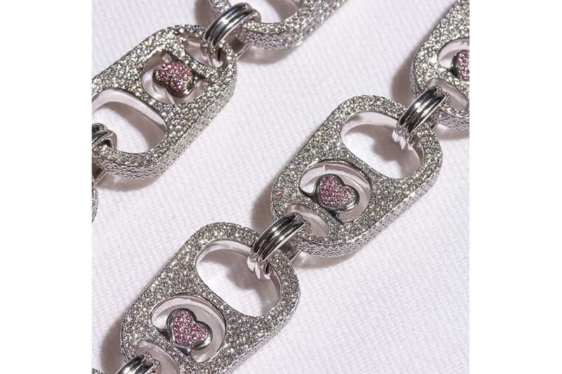 ニューヨーク発のジュエリー/ウォッチメーカーアレックスモスニューヨークが関口メンディーのために製作したネックレスをチェック Mandy Sekiguchi Alex Moss New York Heart Tab Chain Photos Generations from Exile Tribe Honest Boyz