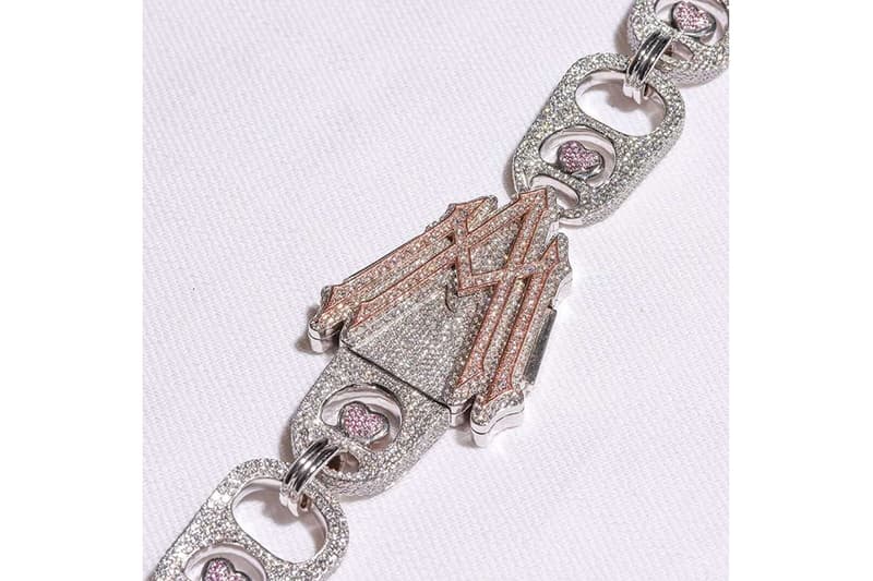 ニューヨーク発のジュエリー/ウォッチメーカーアレックスモスニューヨークが関口メンディーのために製作したネックレスをチェック Mandy Sekiguchi Alex Moss New York Heart Tab Chain Photos Generations from Exile Tribe Honest Boyz