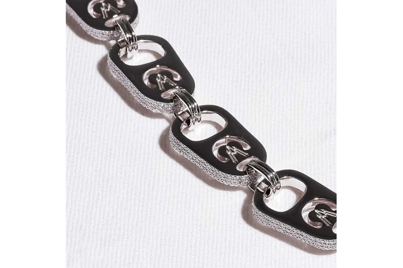 ニューヨーク発のジュエリー/ウォッチメーカーアレックスモスニューヨークが関口メンディーのために製作したネックレスをチェック Mandy Sekiguchi Alex Moss New York Heart Tab Chain Photos Generations from Exile Tribe Honest Boyz