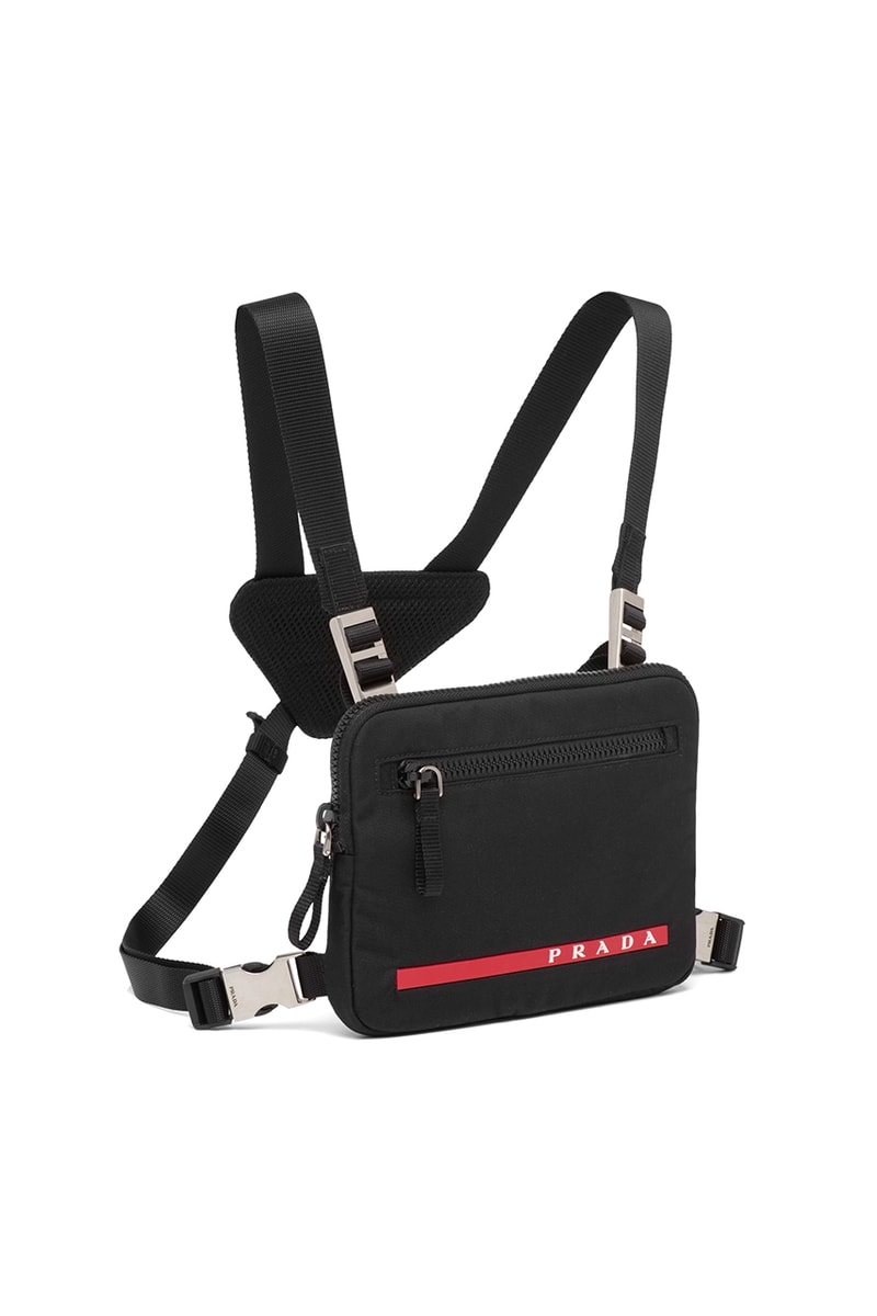 プラダから再生ナイロン製のチェストバックがリリース prada crossbody chest rig bag technical functional red Linea Rossa latex label designer luxury fashion streetwear accessories triangle logo  