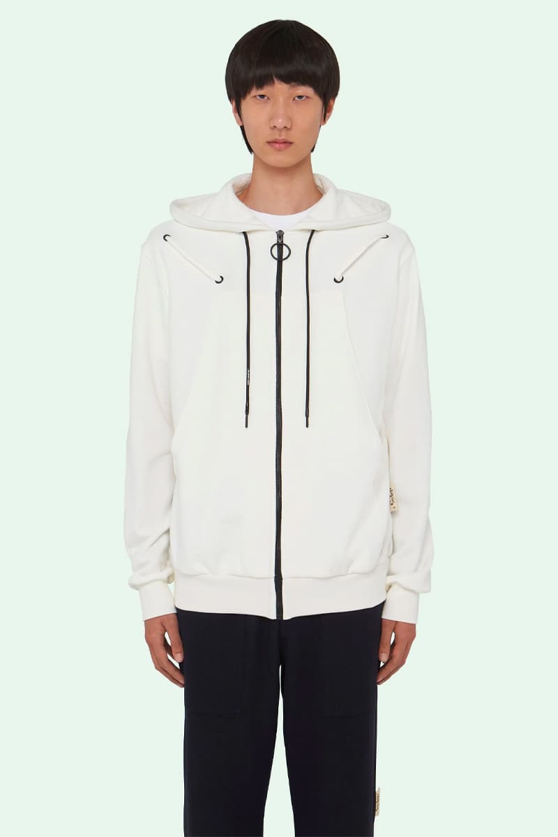 オフホワイト アンドレ・ウォーカー Off-White™️ が伝説のデザイナー Andre Walker とのコラボカプセルコレクションを発表 Virgil Abloh Off-White™ Collaboration Andrew Walker Off-White's Foundations program watercolor airplane motif Louis Vuitton Creative Director LVMH Milan Capsule collection Collaboration Team Up Fashion Partnership