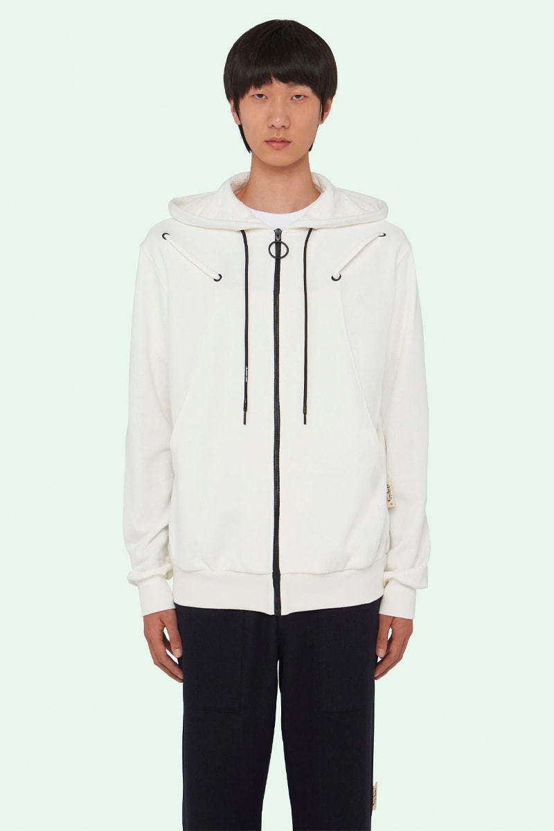 オフホワイト アンドレ・ウォーカー Off-White™️ が伝説のデザイナー Andre Walker とのコラボカプセルコレクションを発表 Virgil Abloh Off-White™ Collaboration Andrew Walker Off-White's Foundations program watercolor airplane motif Louis Vuitton Creative Director LVMH Milan Capsule collection Collaboration Team Up Fashion Partnership