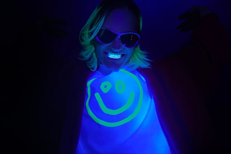 Balenciaga が暗闇で光る遊び心満載のカプセルコレクション “GLOW-IN-THE-DARK” をリリース