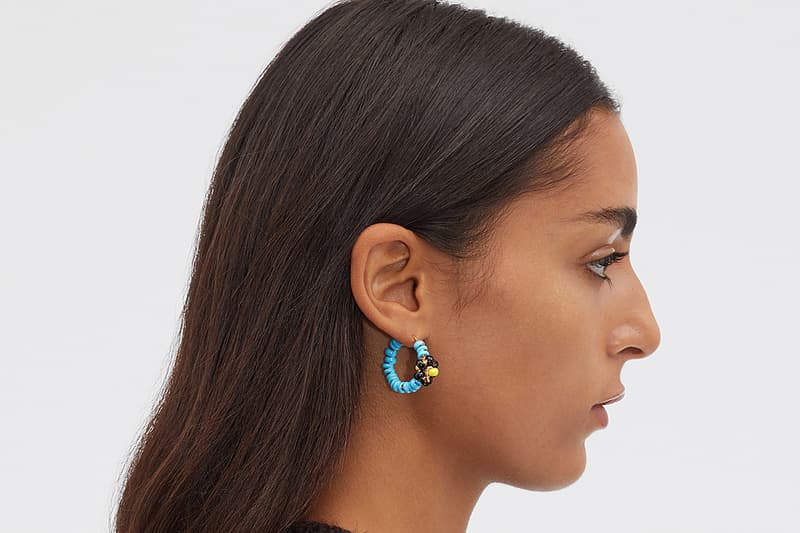 ボッテガ・ヴェネタから“受話器コード”に似ているとSNS上で話題の新作アクセサリーが登場 Bottega Veneta Phone Cord Necklace Hair Band Bracelet Earrings Viral Diet Prada Fashion Moment Collection Jewelry Accessories 