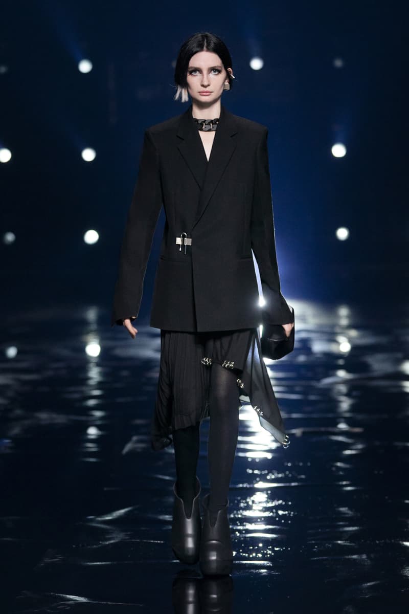 ジバンシィ2021年秋冬コレクション Givenchy 2021 fall winter collection look info Matthew M. Williams
