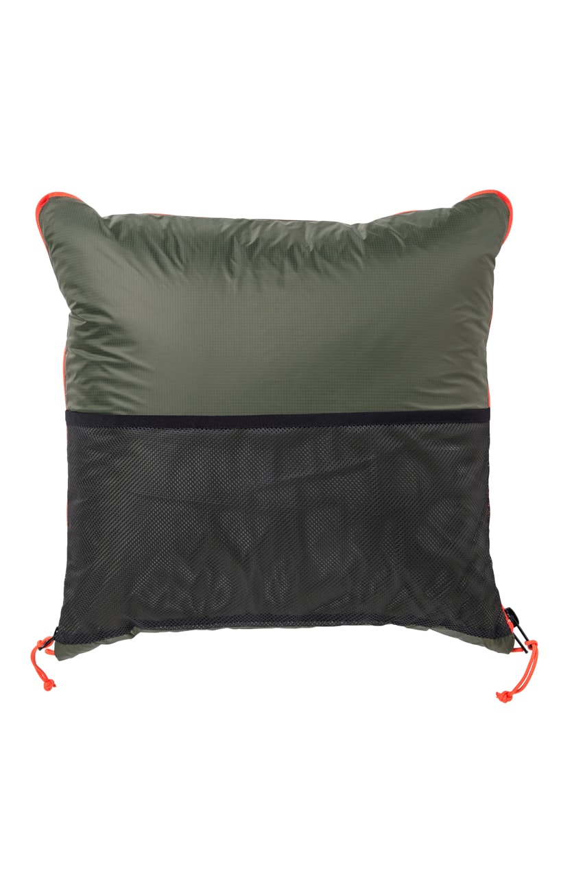 イケア IKEA からアウターとして着用できる斬新なクッション FÄLTMAL が登場 IKEA FÄLTMAL Quillow Quilt Pillow Wearable Transformable Sleeping Bag Cushion Maison Margiela H&M Duvet Coat Release Information News Swedish Furniture Store Camping Outdoor