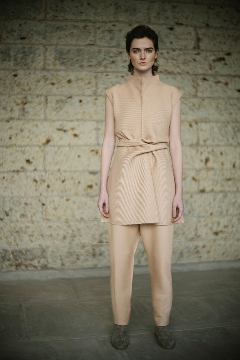 イッセイミヤケ2021年秋冬コレクション ISSEY MIYAKE 2021 fall winter collection look