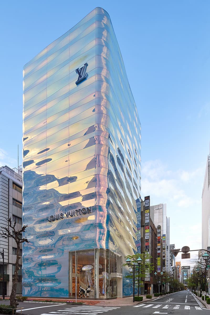 ルイヴィトン Louis Vuitton が世界第2号店となるカフェを併設した銀座並木通り店をオープン 