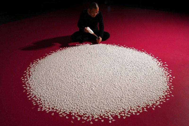 日本人アーティスト 山本基が瀬戸内市立美術館にて個展 “さくらしべふる”を開催中 motoi yamamoto sakura shibefuru setouchi city art museum exhibition